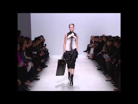 RICK OWENS ' CREATCH ' SPRING / SUMMER 2008 WOMENS