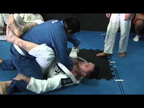 RYAN GRACIE CASA VERDE MARMITA E MADIMBU