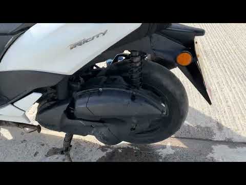 YAMAHA MWS125-A 125 PETROL 3 WHEELED SCOOTER - Image 2