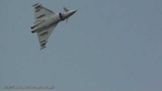 preview picture of video 'SIAF 2011 / Eurofighter Typhoon'