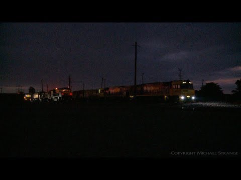 5PM5 Pacific National Freight Train At Night - PoathTV Australian Railways