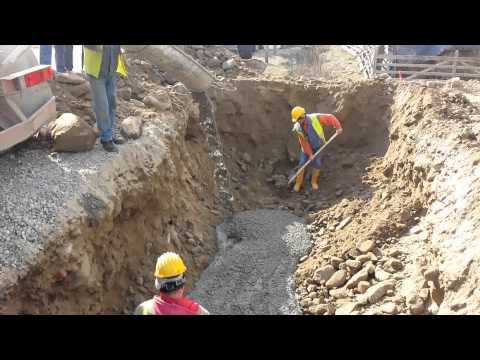 Construcții apa asau