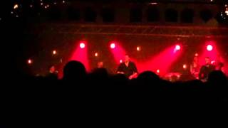 Guy Garvey Broken Bottles and Chandeliers finale @CQAF Belfast 1/5/16