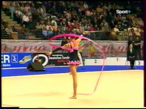Valeria KURYLSKAYA (BLR) ribbon - 2004 Berlin Masters EF