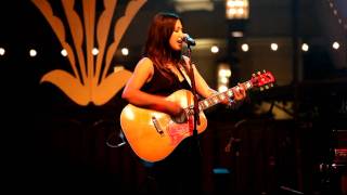 Michelle Branch - Game of Love (Live at The Grove 2009)