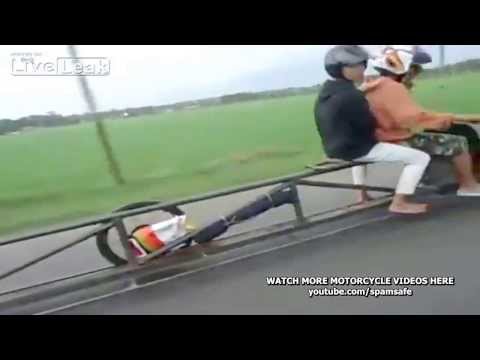 Na przejażdżkę motocyklem z teściową... 
