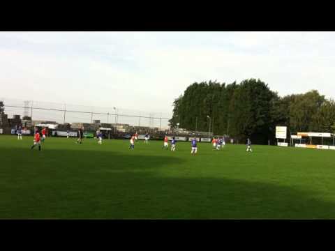 Blauw Wit'81 D3G - FC Engelen D3 (19-10-2013)