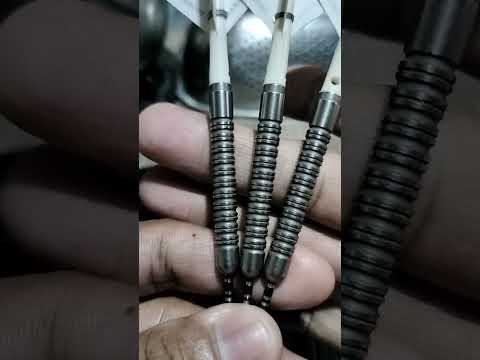 Robson Grip X Torquest 22g with Winmau points