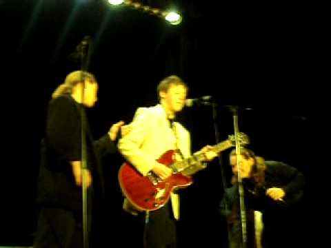 Earth Angel & Johnny B. Goode