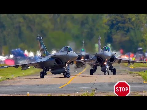 RAFALE  french navy pilots Takeoff /Demo /Landing