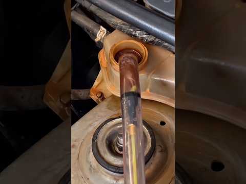 Experienced mechanics do this and no one knows #mechanics #tricks #tips #satisfying  #diy