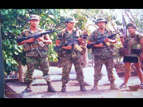 Una Guitarra Llora video