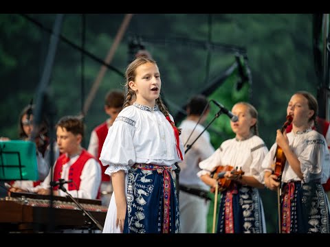 6. Folklorní (Ne)Fest / Dívčí sbor / DFS Vonička