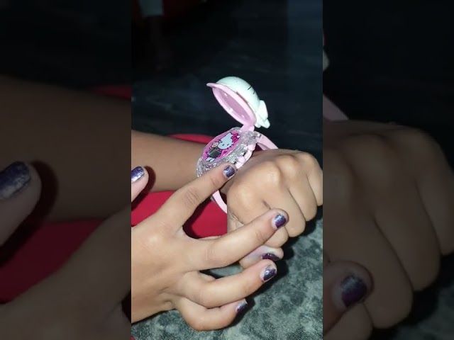 Vídeo relacionado con Kids Licensing - Reloj de Pared MDF Hello Kitty & Friends