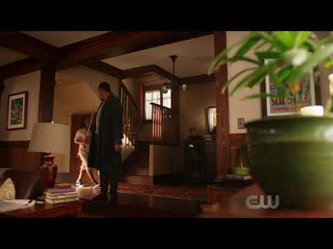 The Flash 4x22/Joe talks to Cecile