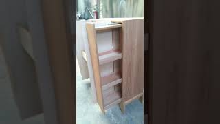 Cantina en proceso de barniz