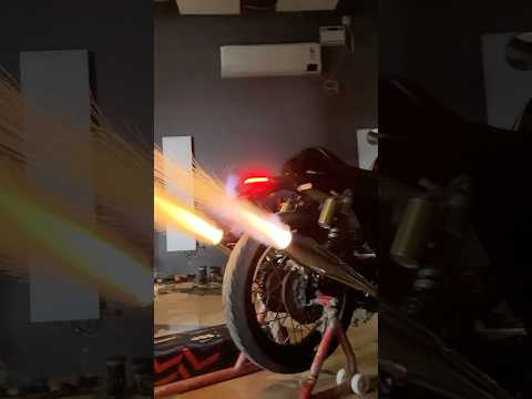 Flames in exhaust 😳💥 New exhaust in Town 🔥 Silver Stallion #gt650 #interceptor650 #royalenfield