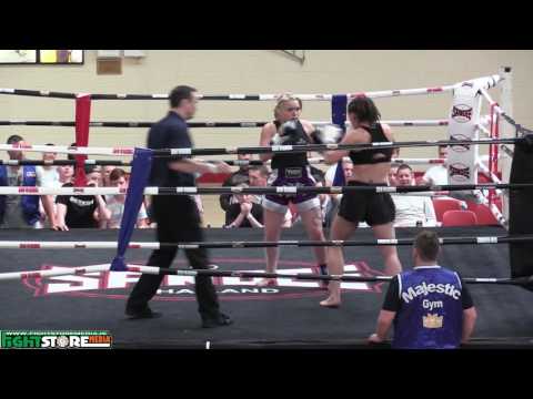 Kristina Kopper v Elaine McElligot - Siam Warriors Muaythai Fight Night