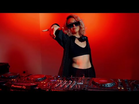 TITA LAU 005 - LIVE Tech house & Techno DJ Mix 2022 @ LONDON, UK