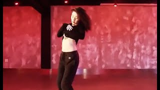 IRENE dancing at Tapaha dance studio (Naughty Girl - Beyonce)