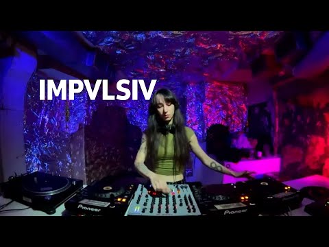 Play Video Youtube Video