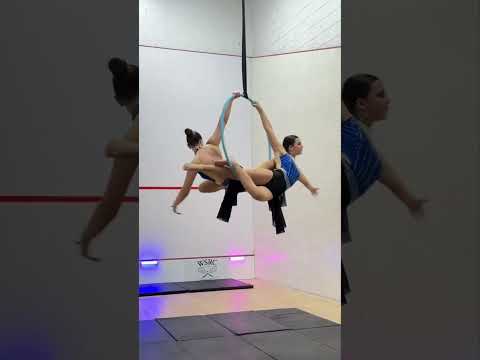 Aerium Summer 2025, "Étoiles Jumelles", Aerial Hoop duet 