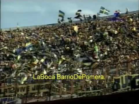 "Estoy esperando, que llegue el Domingo// Tema viejo de la hinchada de Boca." Barra: La 12 • Club: Boca Juniors • País: Argentina