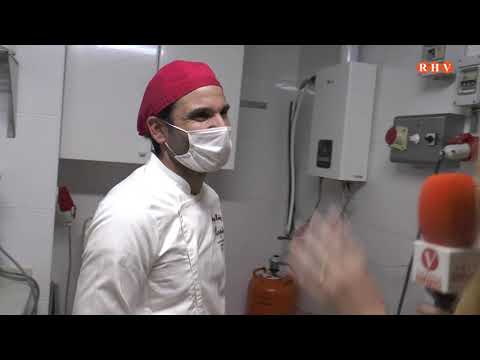 La Pastisseria Llopis d'Alzira treballa sense descans els dolços de Tots Sants