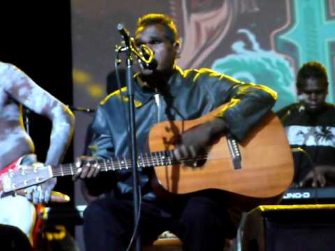 Saltwater Band feat Gurrumul 2011-04-24 Gathu Mawula.mov