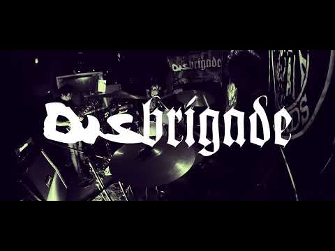 DISBRIGADE - Basura / Consumidos (EN VIVO)