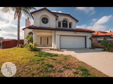 Clovis Eastside Home, 3BR/2.5BA, Built 1994 - Lots of Amenities! property video
