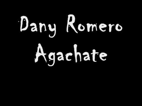 download lagu mp3 mp4 Tu Me Vuelves Loco Solo Al Caminar, download lagu Tu Me Vuelves Loco Solo Al Caminar gratis, unduh video klip Tu Me Vuelves Loco Solo Al Caminar