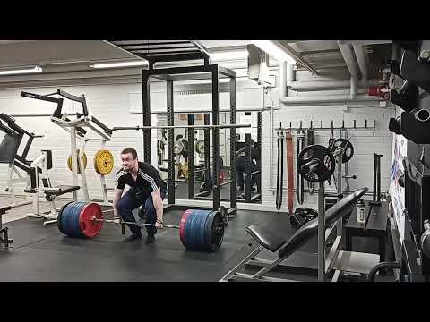 400kg deadlift @106kg