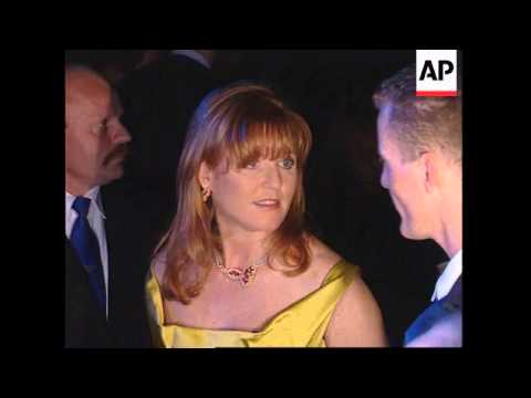 UK: LONDON: FASHION SHOW BY POLISH DESIGNER TOMASZ STARZEWSKI