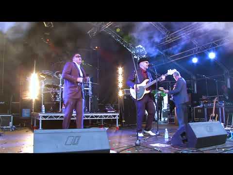 download lagu mp3 mp4 The Inflatables, download lagu The Inflatables gratis, unduh video klip The Inflatables