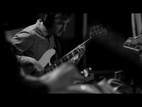 DOOZY - Let the day begin (Roos Lambrecht/Pascal Baeke)