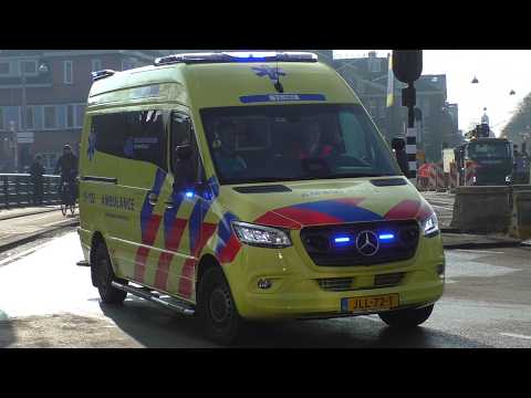 [Primeur] Ambulance 13-102 met spoed naar en van een melding in Amsterdam