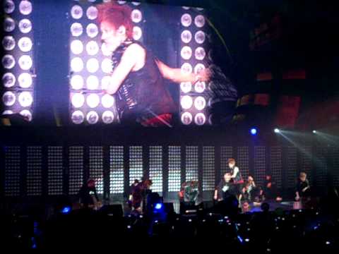 110610 SMTOWN in PARIS -- SHINee _ Ring Ding Dong