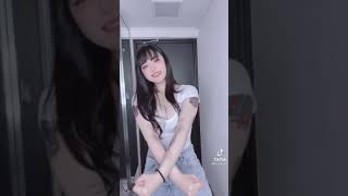 【tiktok】流行りのダンス?