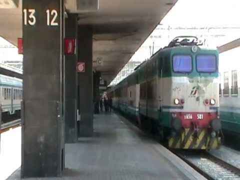 E656.581 + E444.013 in partenza con l' IC 707 Roma Termini - Taranto
