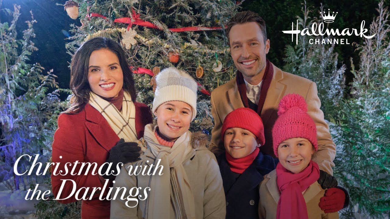 Preview - Christmas with the Darlings - Hallmark Channel