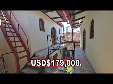 #VENDIDO 🏠✅ Casa de 2 Pisos con 3 Habs y Piscina en Granada