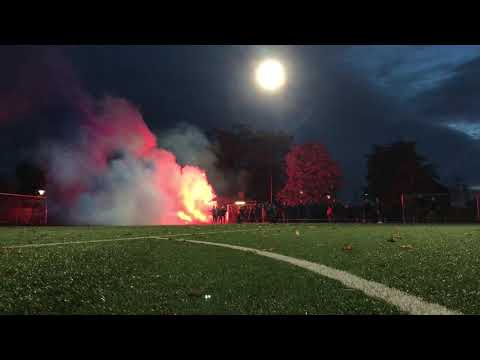 Festlig og flot entre til fodbold hos Husum Boldklub