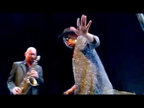 Club Des Belugas 12/10/16