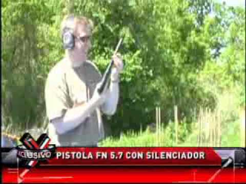 SuperXclusivo 7/21/12 - Escucha el sonido de una pistola FN 5.7 con silenciador