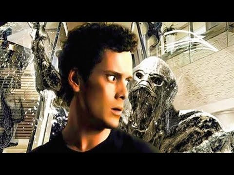 Genius Man Uses His Psychic Abilities To Save a small town | Odd Thomas | Horror recapped
