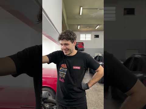 SE GANÓ EL QUINI Y COMPRÓ ESTE AUTO