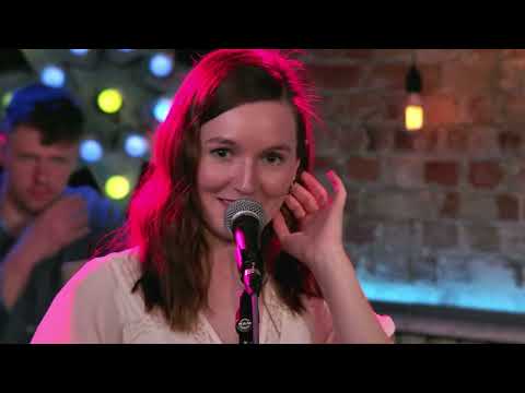 Maz O'Connor  - live concert