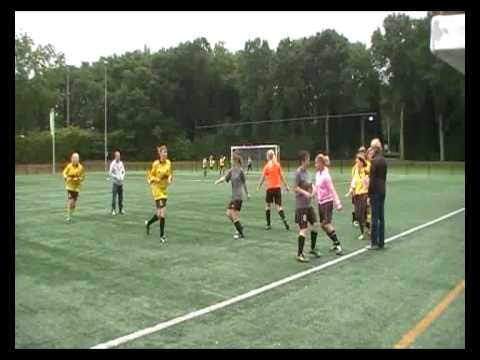 1 voetbal halsteren 30-8-2009`