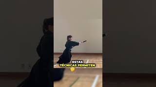 🗡️💥 ¿Quién ganaría en un duelo con una katana y un estoque? 🔥👀 #samurai #katana #duelo #espada